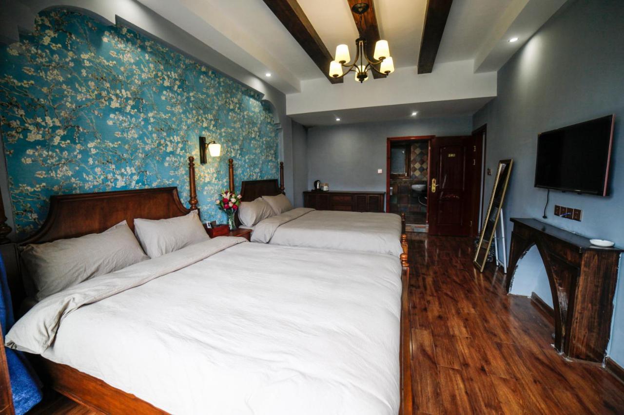 Flower Time Inn Fenghuang Zewnętrze zdjęcie