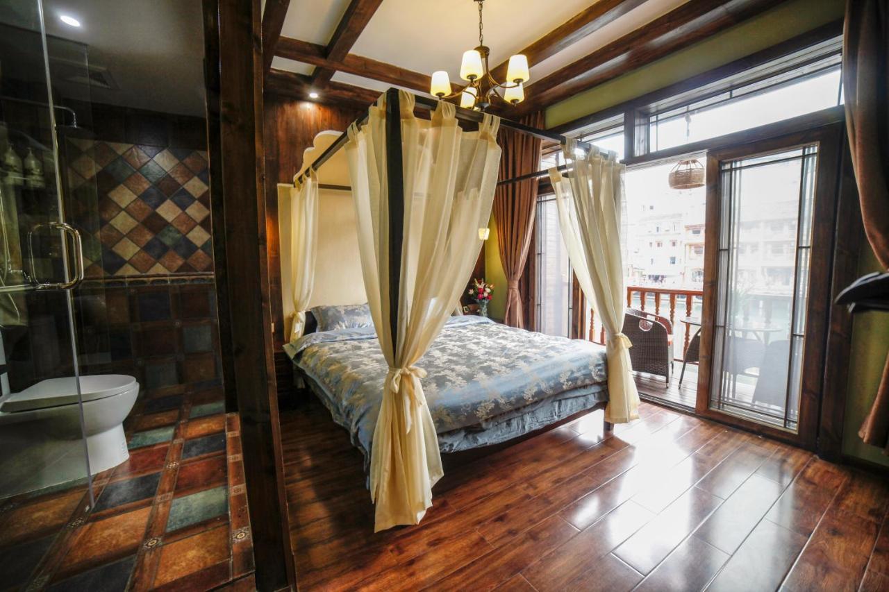 Flower Time Inn Fenghuang Zewnętrze zdjęcie