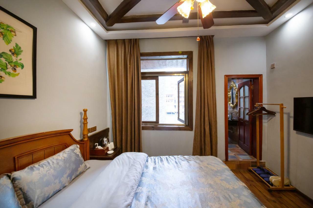 Flower Time Inn Fenghuang Zewnętrze zdjęcie