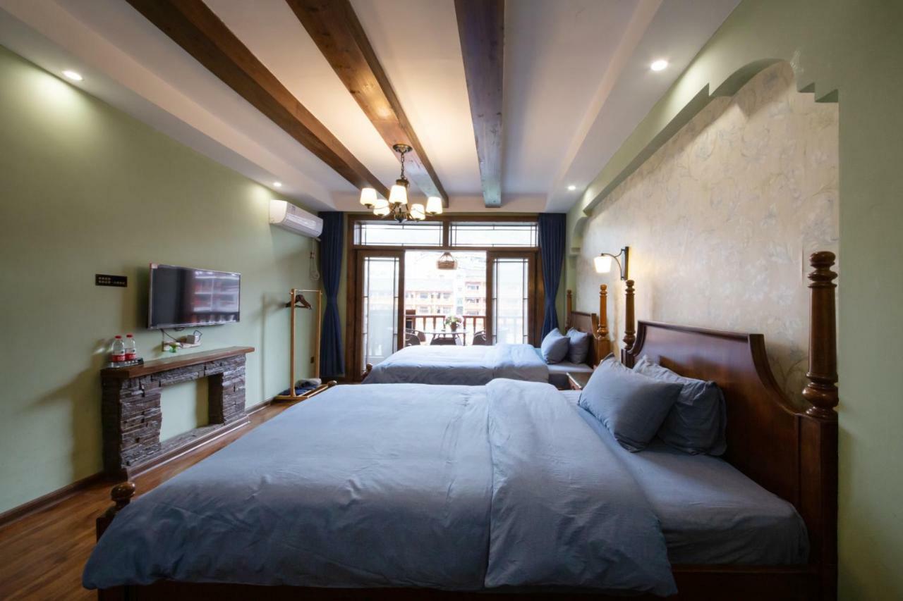 Flower Time Inn Fenghuang Zewnętrze zdjęcie