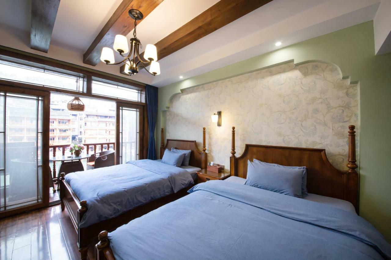 Flower Time Inn Fenghuang Zewnętrze zdjęcie