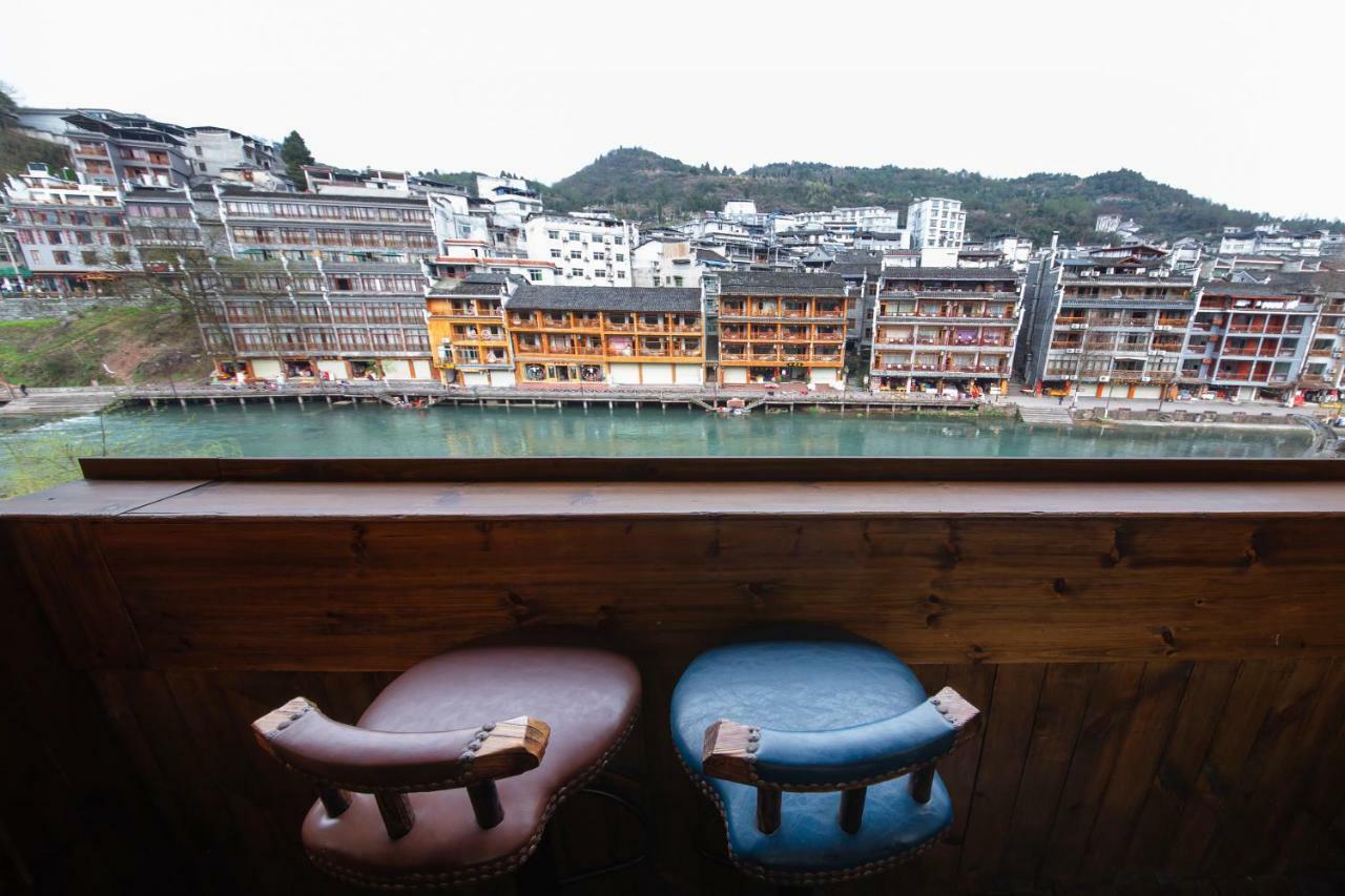 Flower Time Inn Fenghuang Zewnętrze zdjęcie
